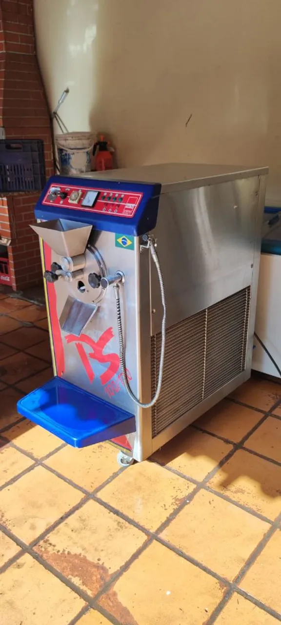 Máquina Polo Sul....100..e120litros...sorvetes trifásica bem conservada..20.000 mil reais