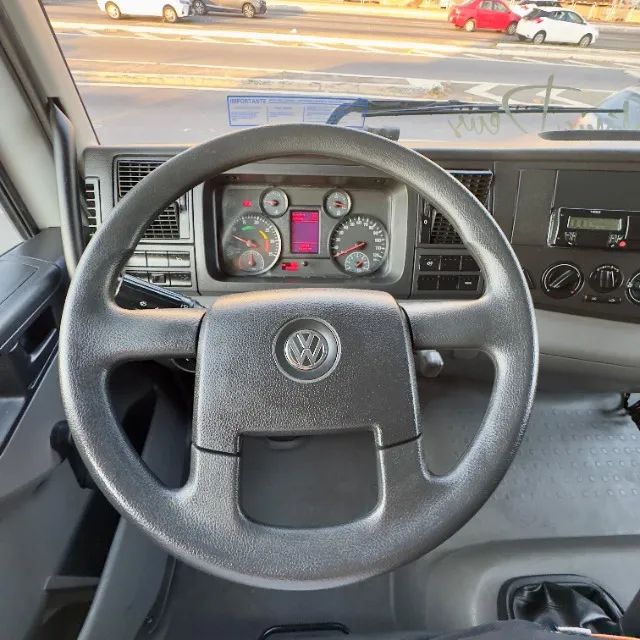 Vw 14-190 Ano 2022 Constellation 4x2 Carroceria p/ Tambor - Foto 7