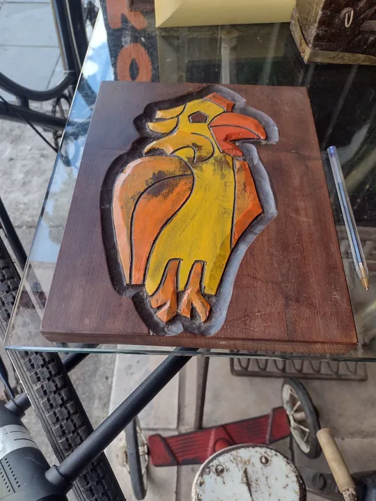 Quadro Pássaro entalhado em Madeira