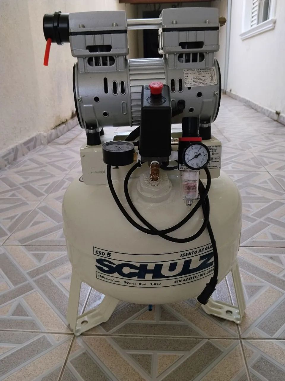 Compressor odontológico Schulz 30 litros 220V