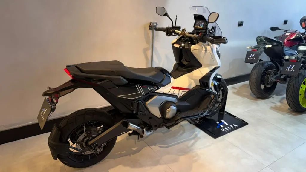 HONDA X-ADV 750 - Foto 3