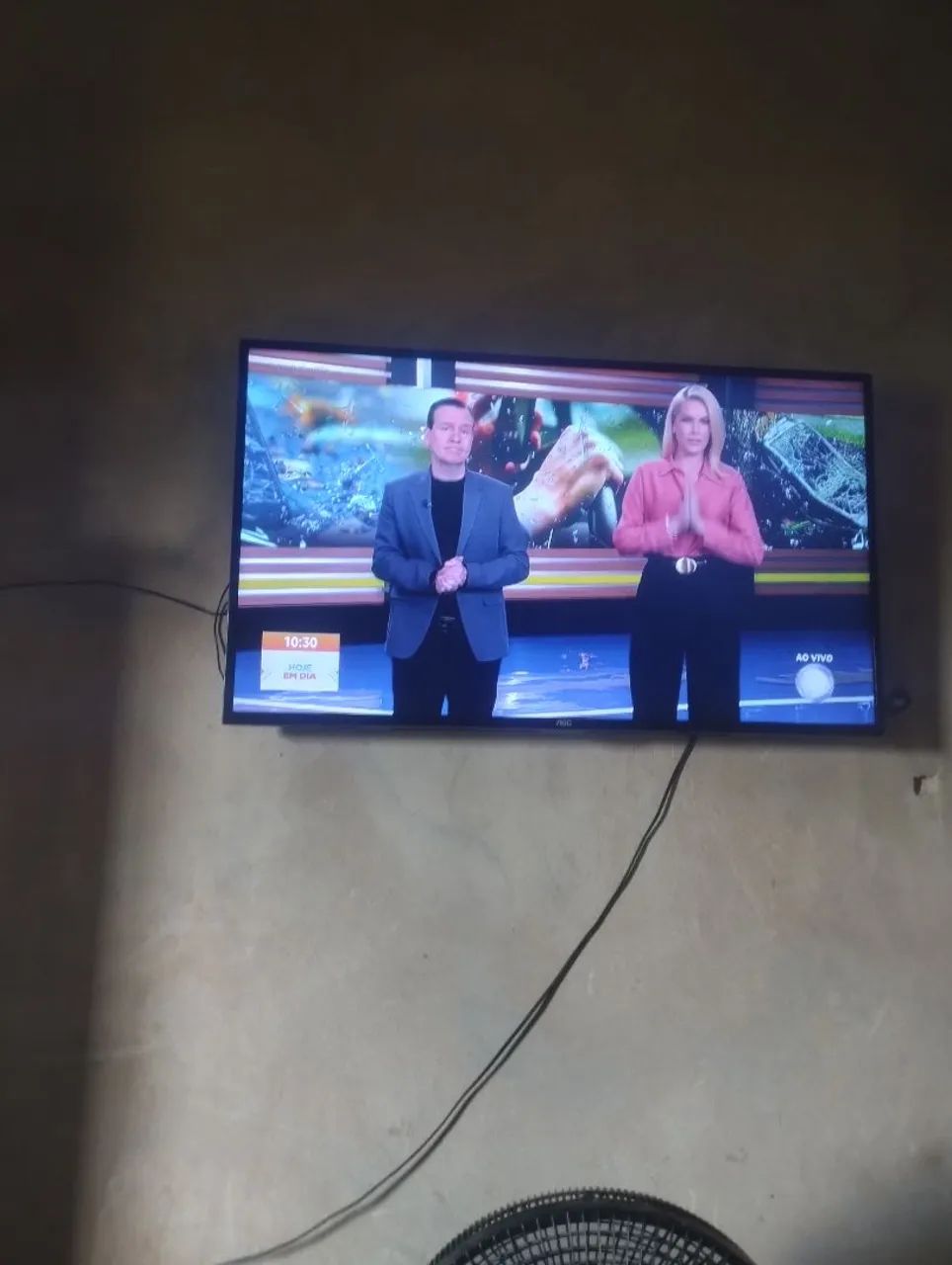 Vende-se uma tv smart 43  - Foto 2