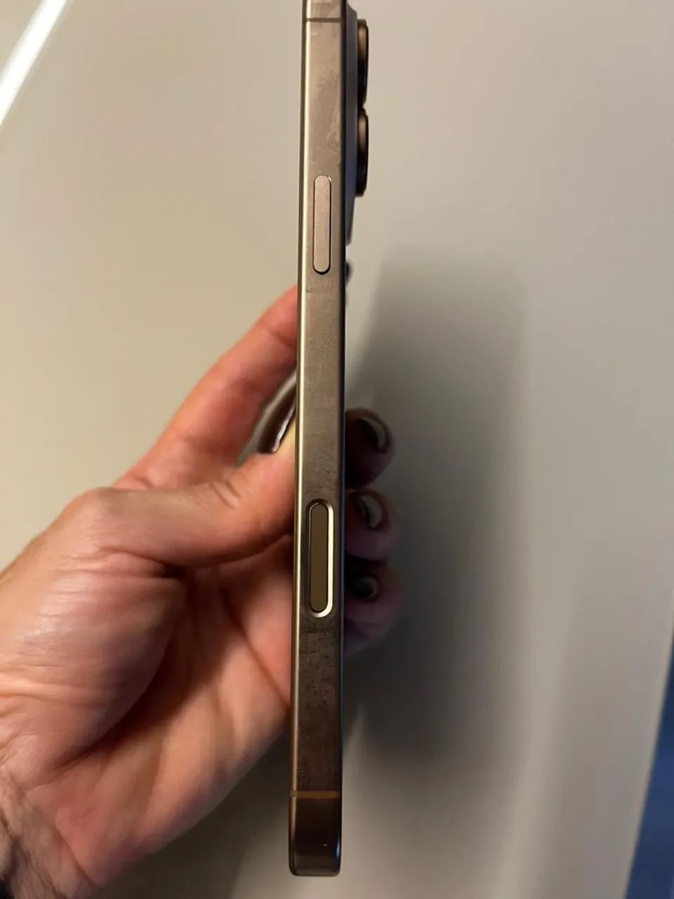 Vende -se IPhone 16 pro Max  - Foto 3