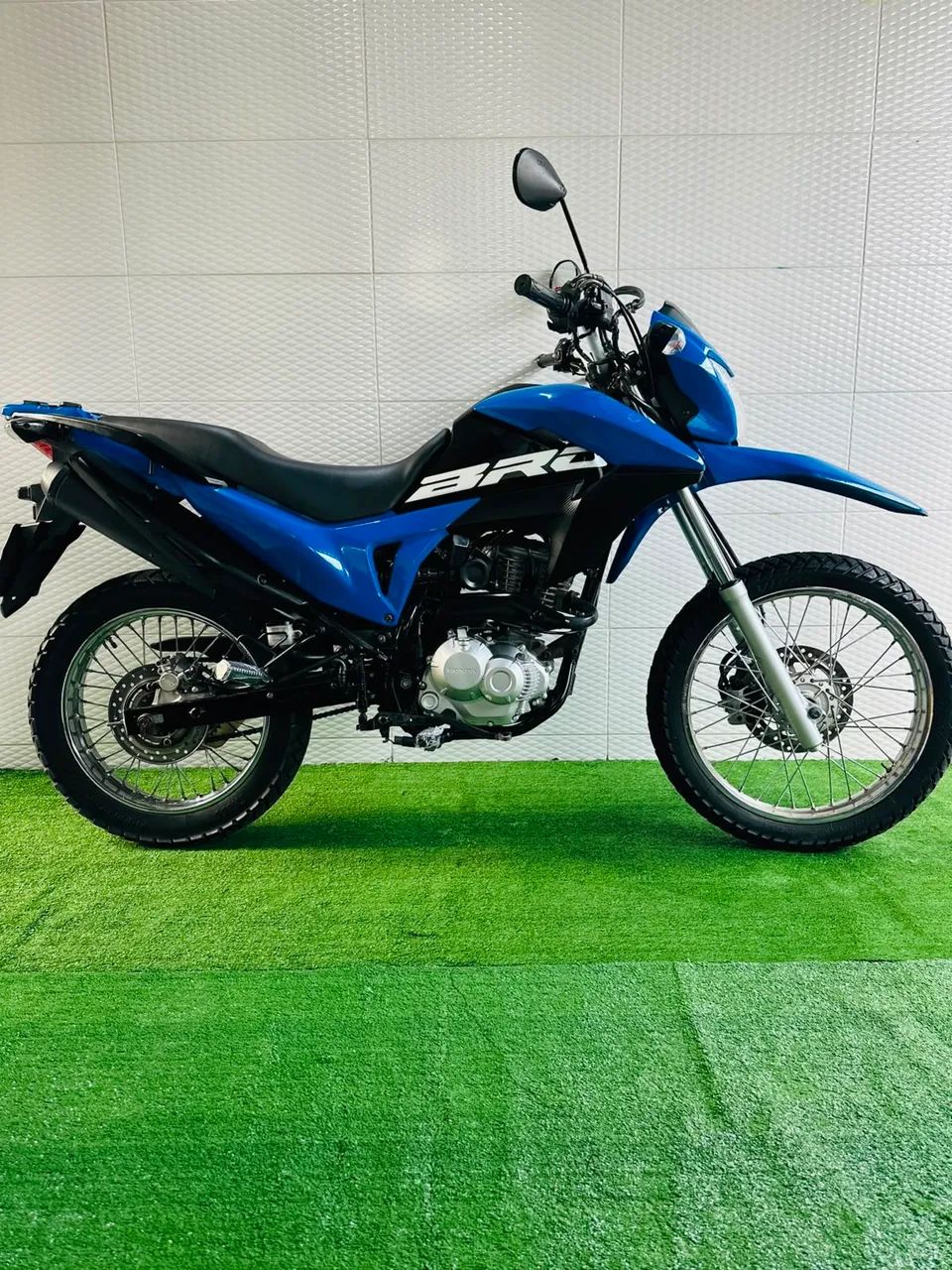 BROS 160 2019