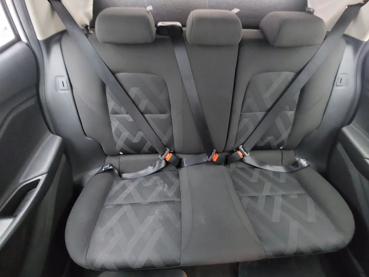 Chevrolet Onix Hatch 1.0 12V Flex Mec. 4P, foto 16 de 18