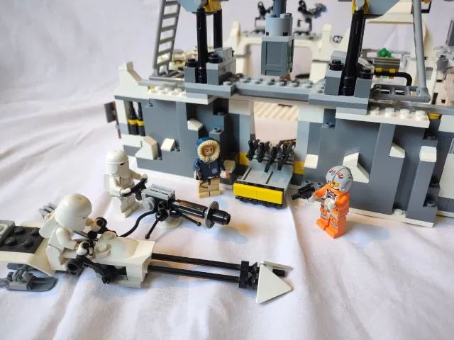 Lego Starwars - Hoth Echo Base + Snowspeeder Series 2 - Foto 2