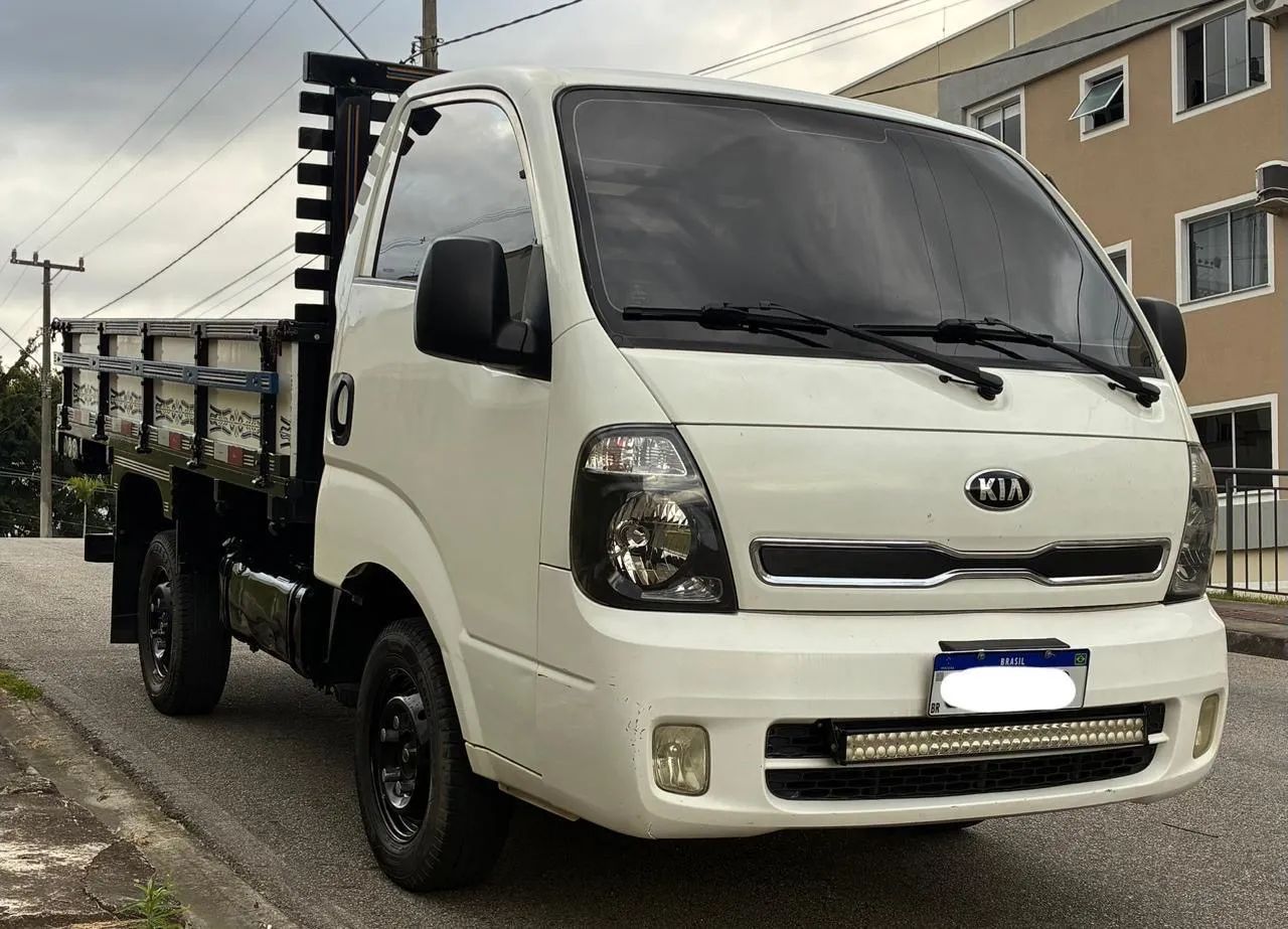 Kia bongo abaixo da fipe. - Foto 4