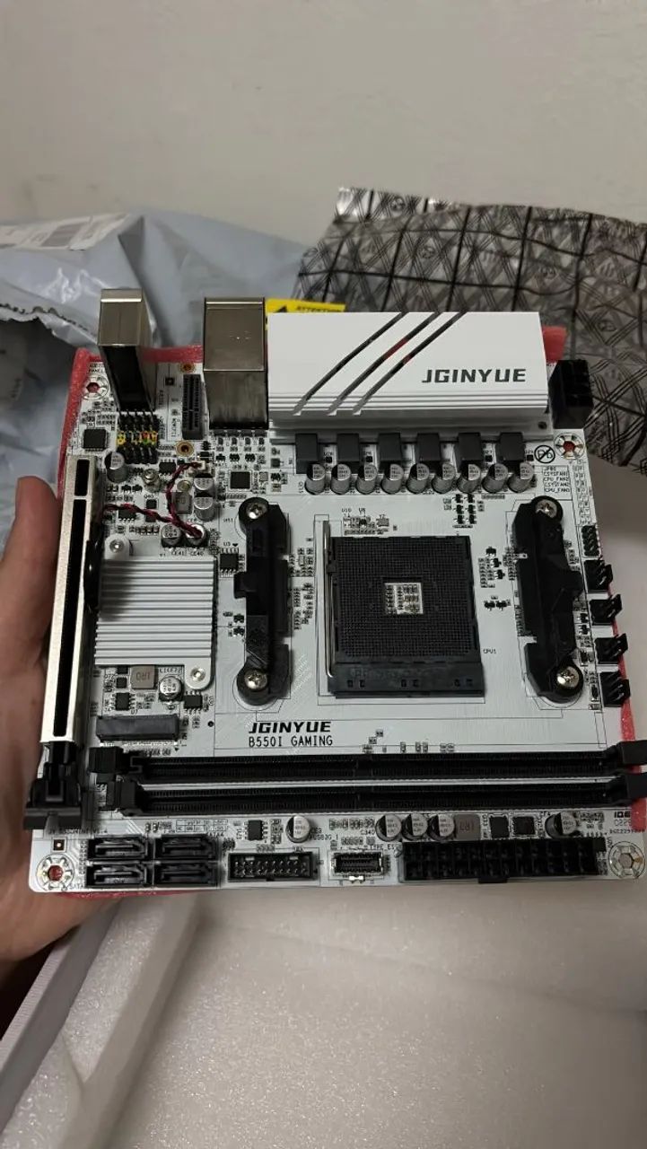 Placa mae mini itx. am4/amd b550i-gaming 