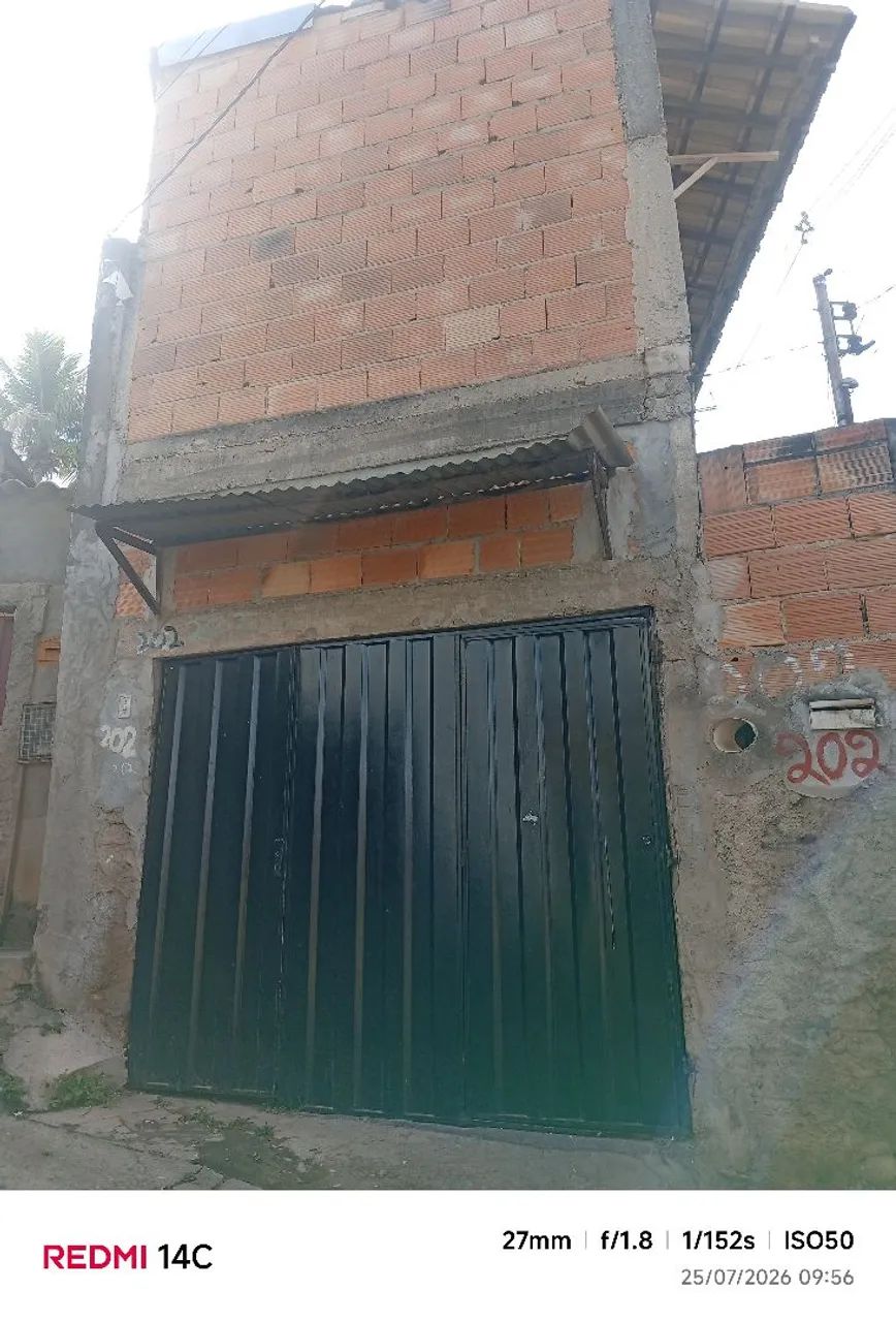 Casa ótima 3 quartos completa