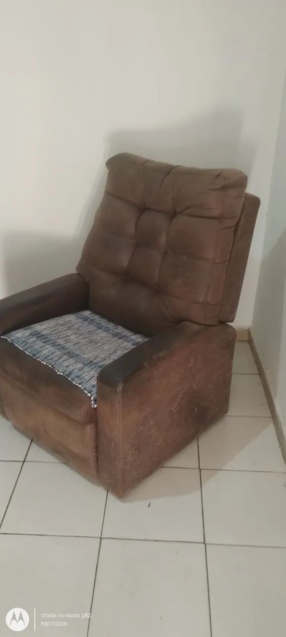 Vendo poltrona Reclinável  - Foto 4