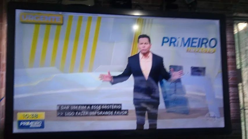 TV Philips 55 polegadas LCD com manchada tela tem guerra trocar a película polarizada 