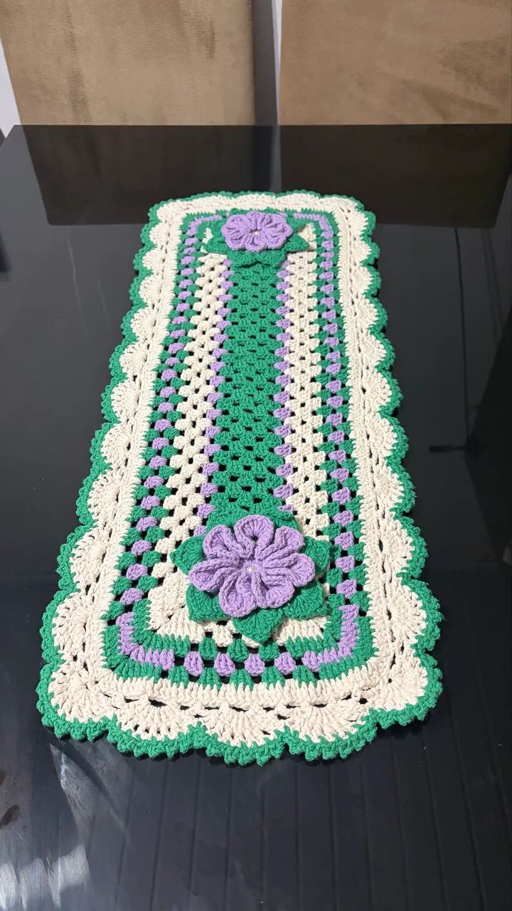 Trilho de Mesa de Crochê