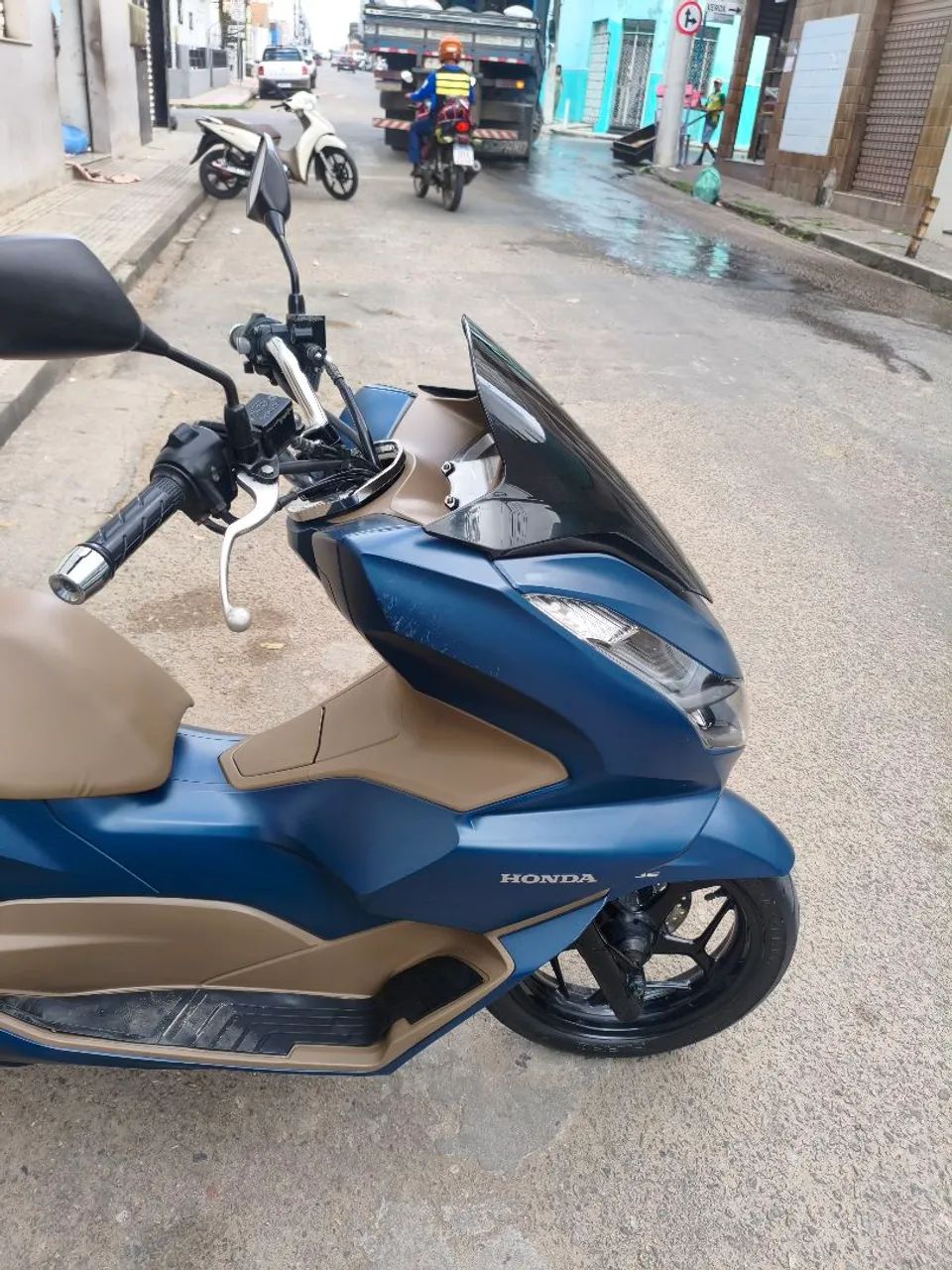 Pcx DLX - Foto 2
