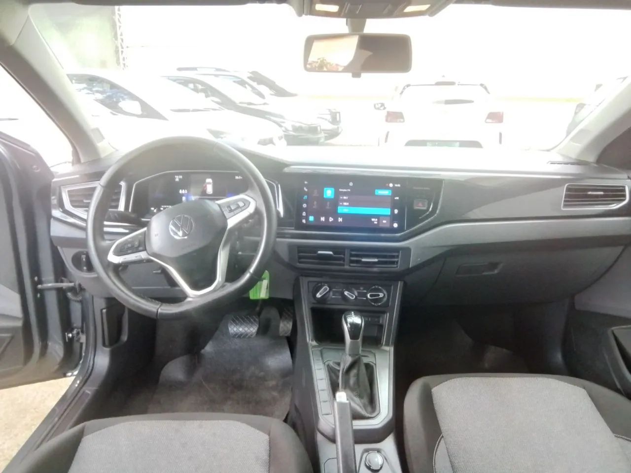 Volkswagen Virtus TSI 1.0 Flex 12V 4p Aut., foto 9 de 10