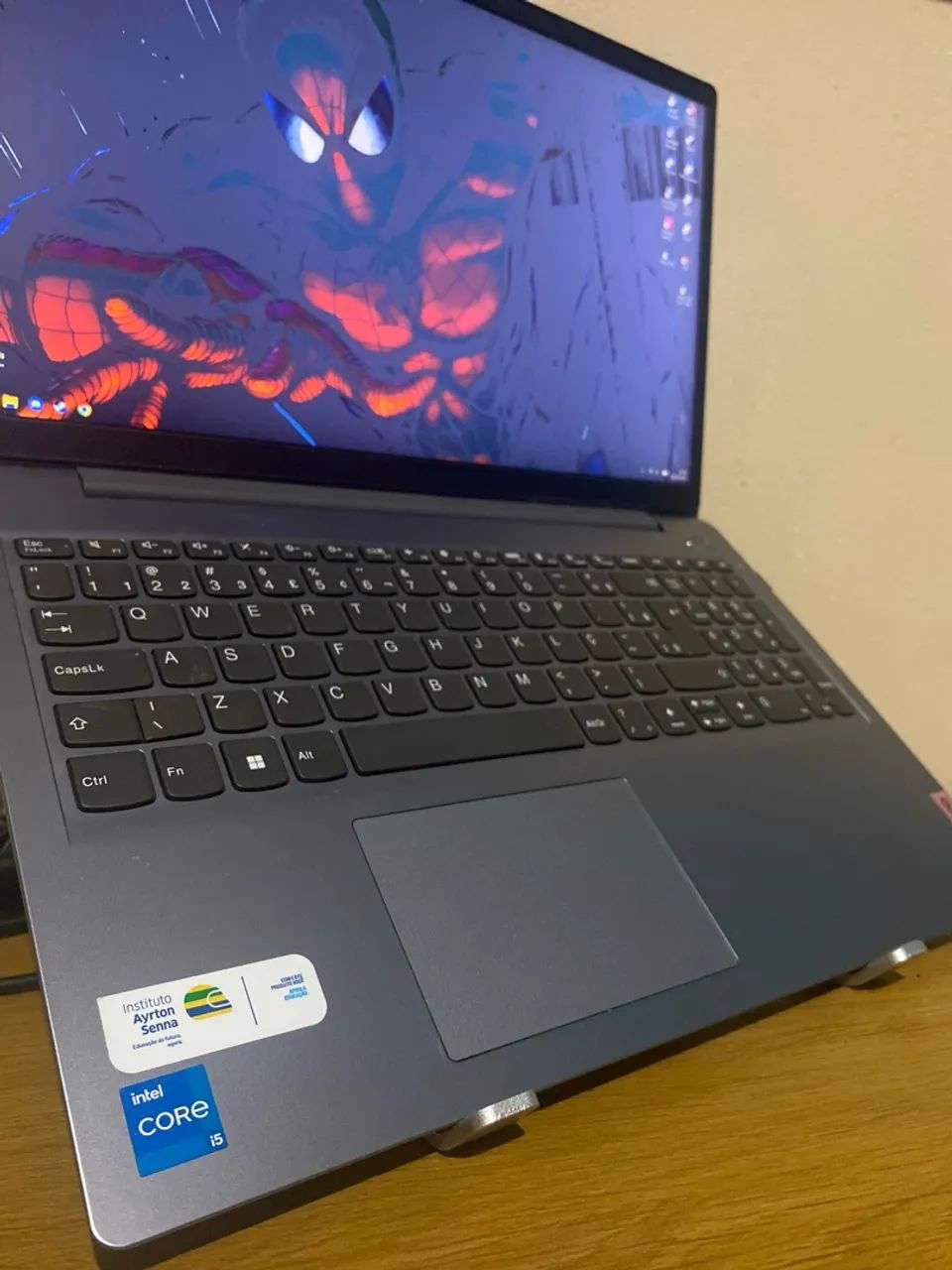PARA VENDER RÁPIDO! LENOVO IDEAPAD 3i - Foto 2