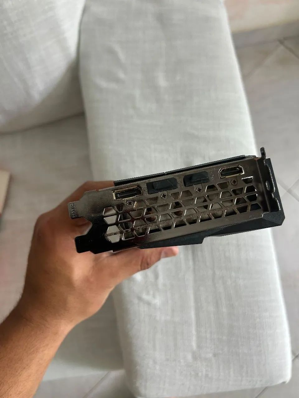 Placa de vídeo RX7600 8Gb Gigabyte Triple Fan - Foto 4