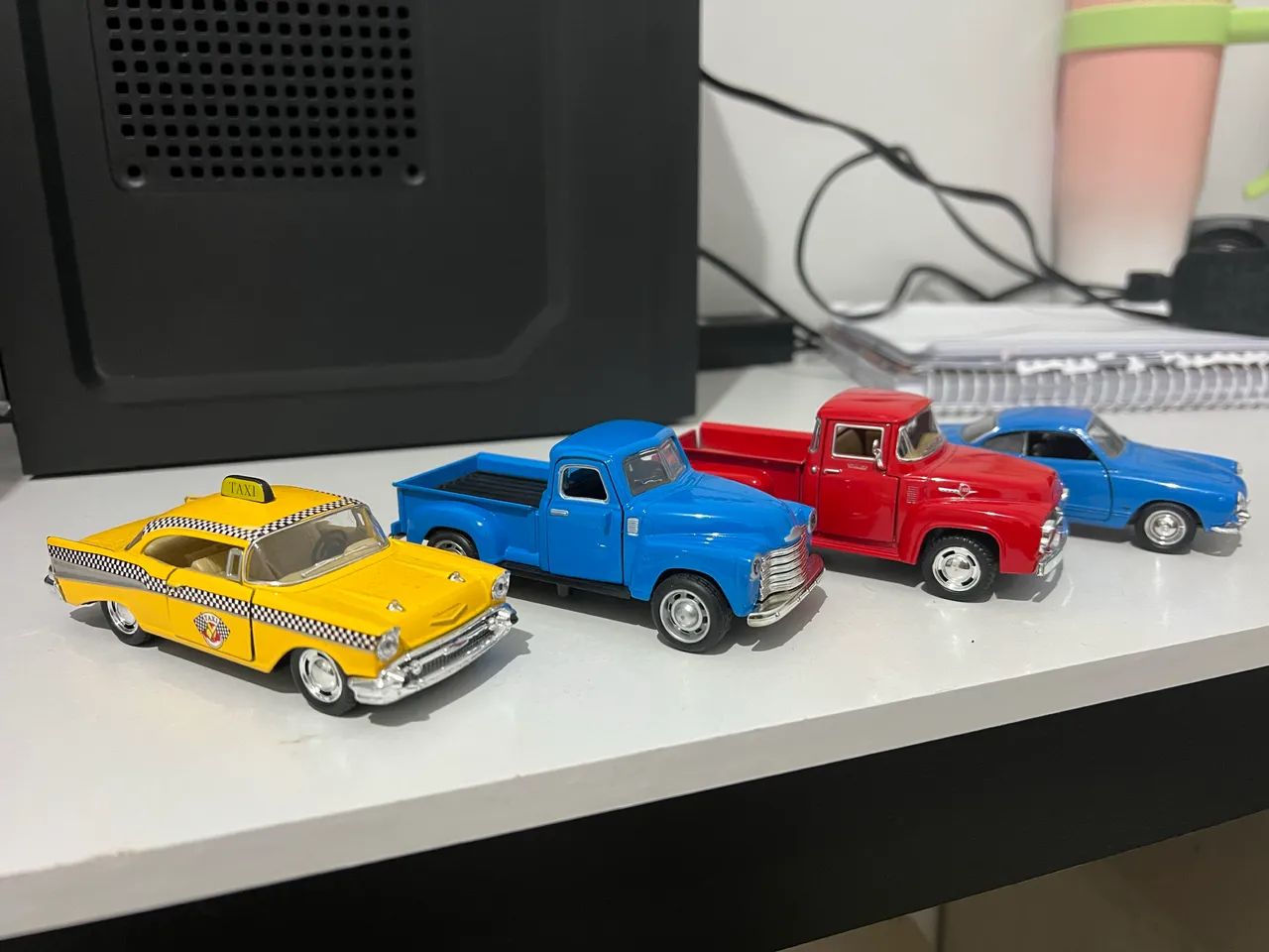Coleção de Carrinhos Miniatura de Metal - Foto 3