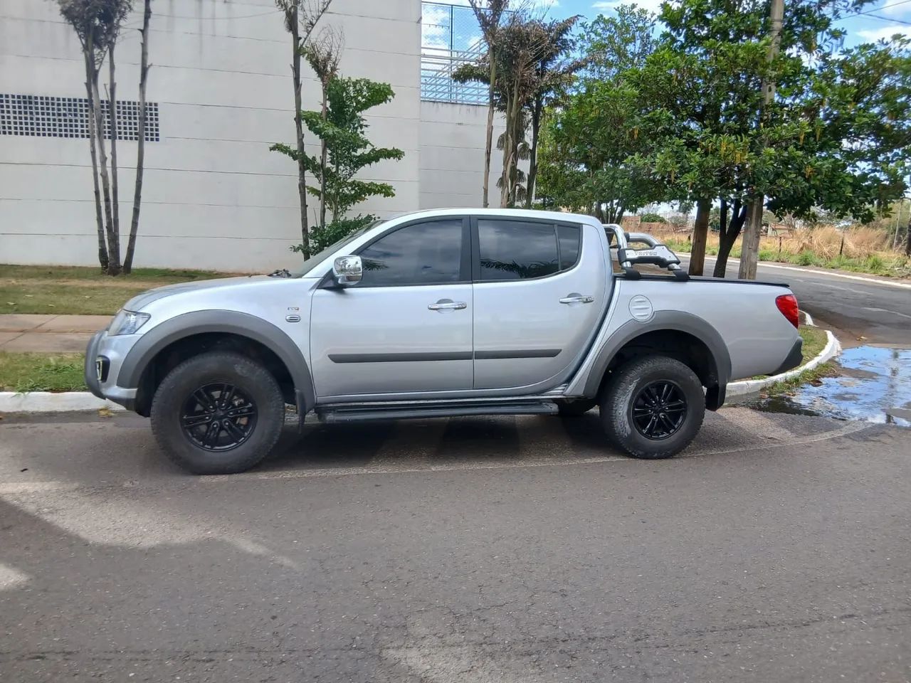 Mitsubishi L200 EVOLUTION 3.2 4X4 TB INT. DIESEL 2017