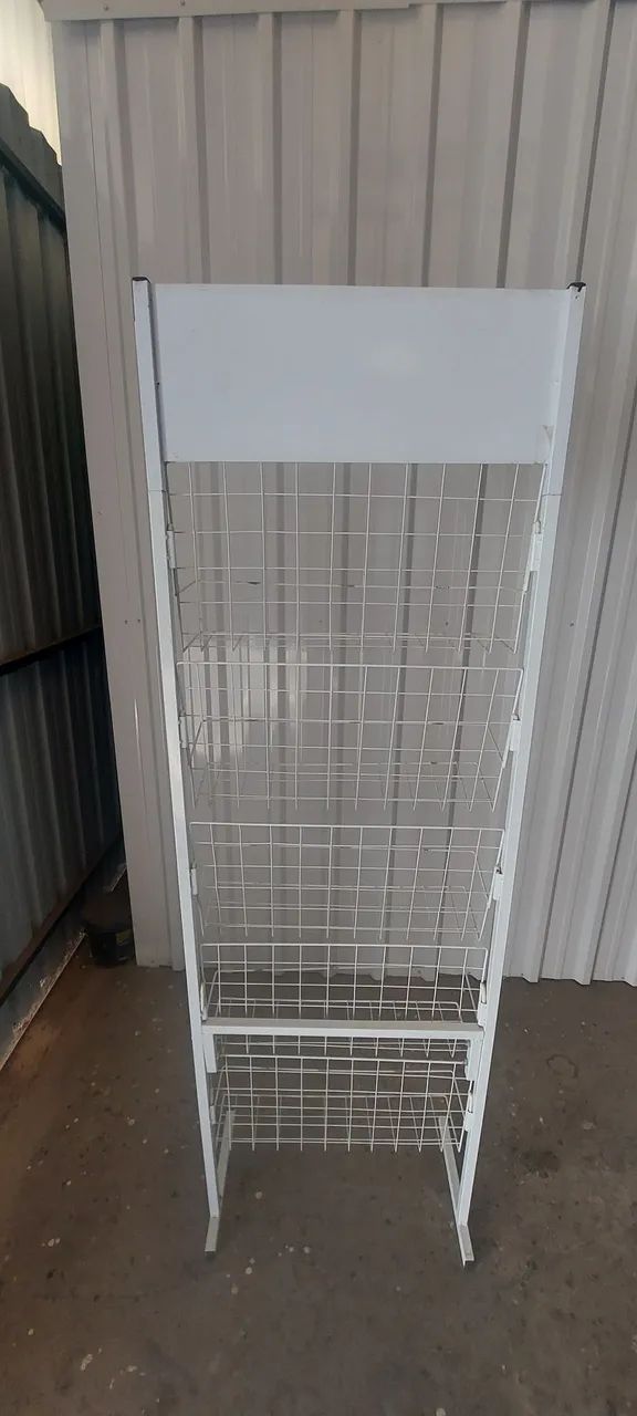 Expositor de metal ideal para loja comércio