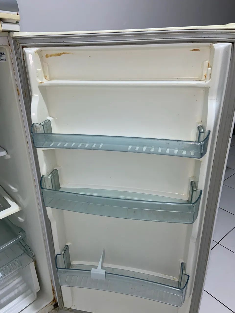 GELADEIRA (COM DEFEITO) PARA VENDER LOGO - Foto 3