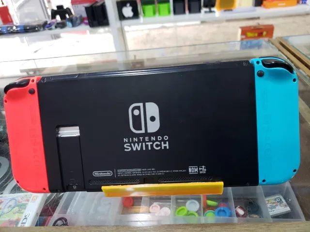 Nintendo switch v1 seminovo sem dock  - Foto 2