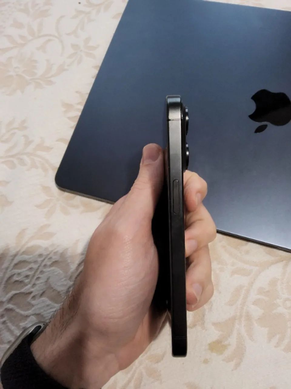Troco Iphone 15 pro + volta por 17 pro  - Foto 3
