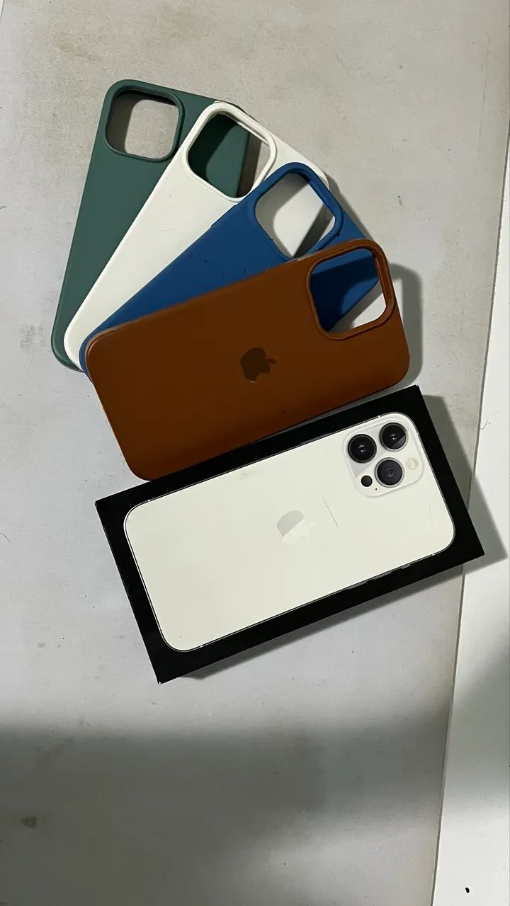 Iphone 13 pro max - 256gb - 79% de bateria - Celulares e