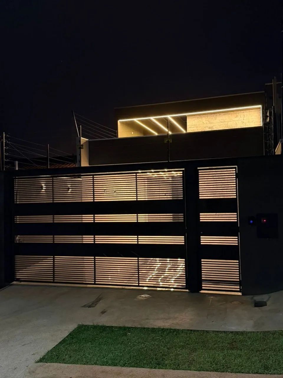  Lindissima Casa Prox ao Max Atacadista Maringá PR 