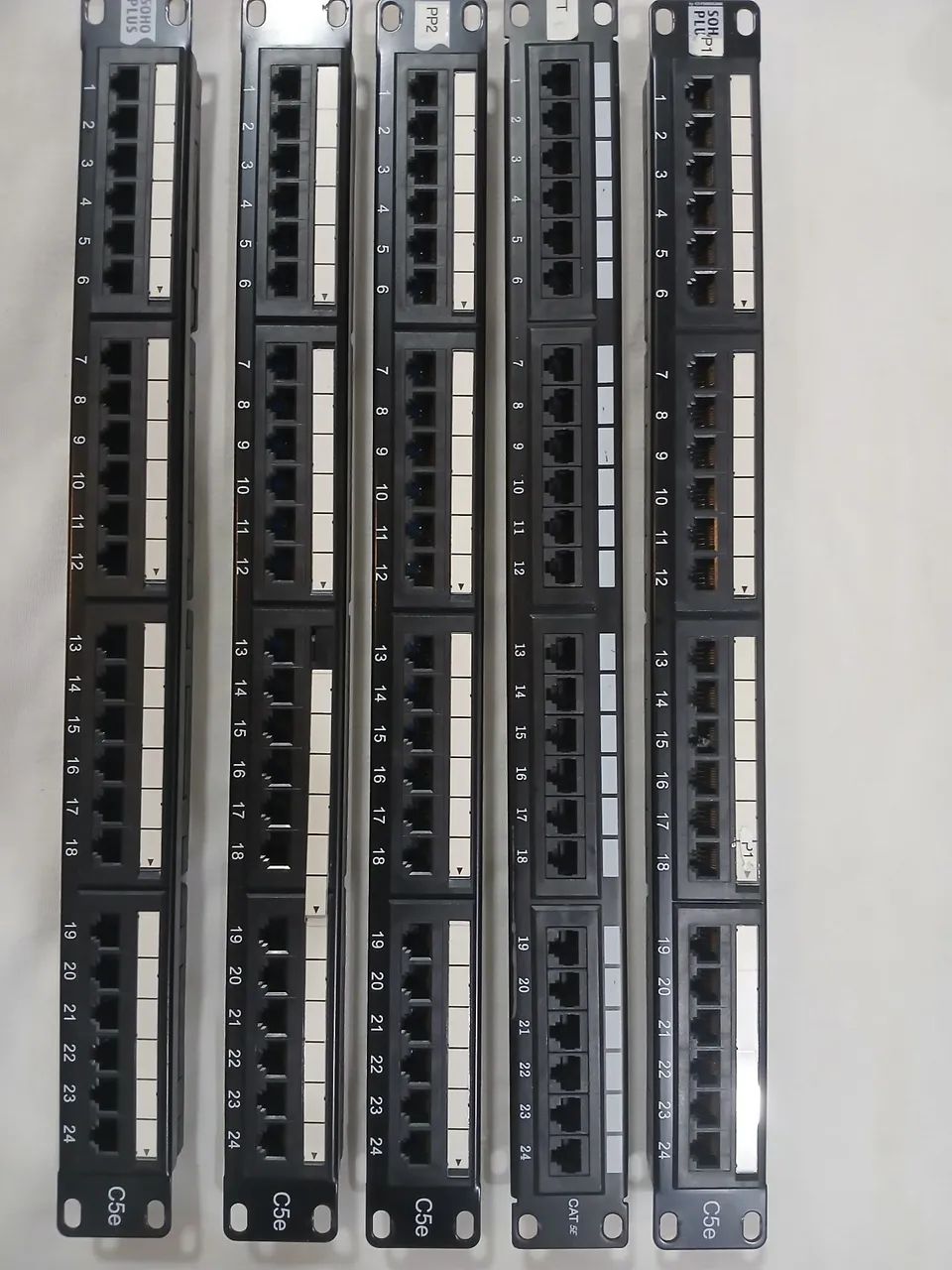 Patch Panel CAT.5e T568A/B - Foto 3