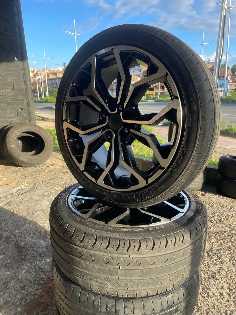 Rodas aro 17 4x108 R$3500 - Foto 5