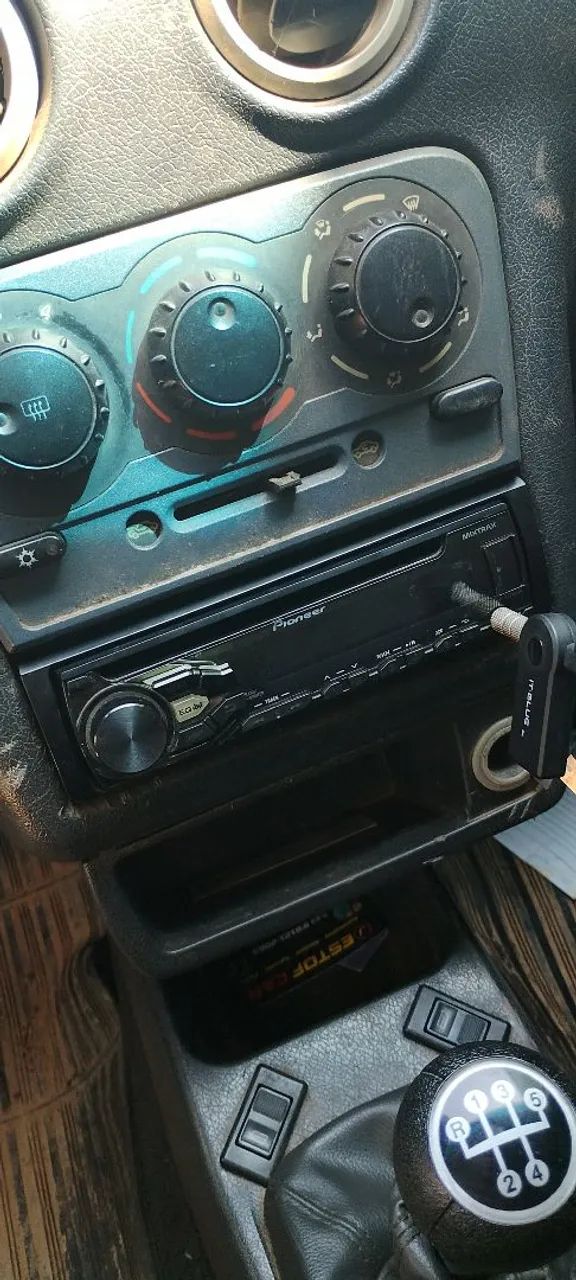 Toca cd Pioneer mitrax com par de JBL 200$ ZAP *