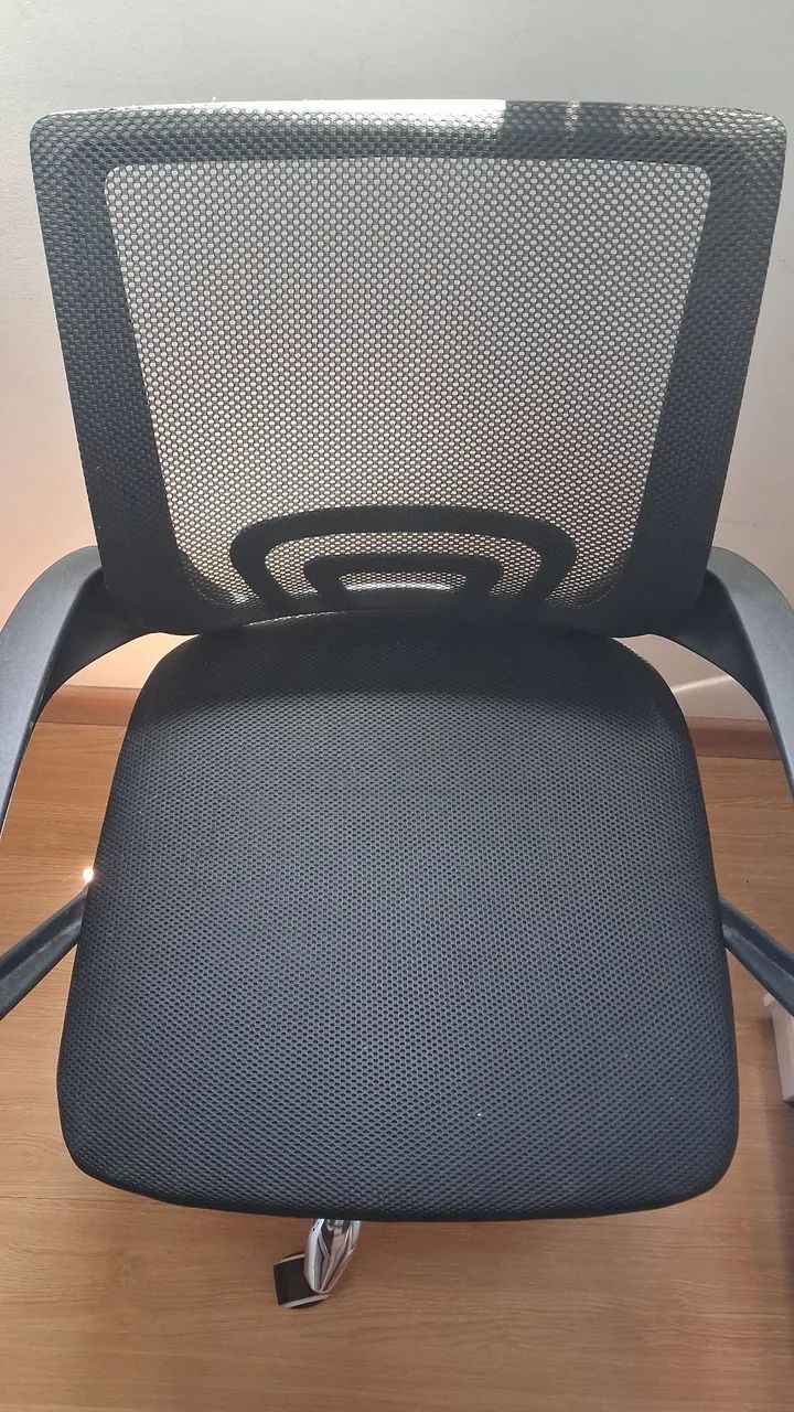  Cadeira de Escritório Ergonômica