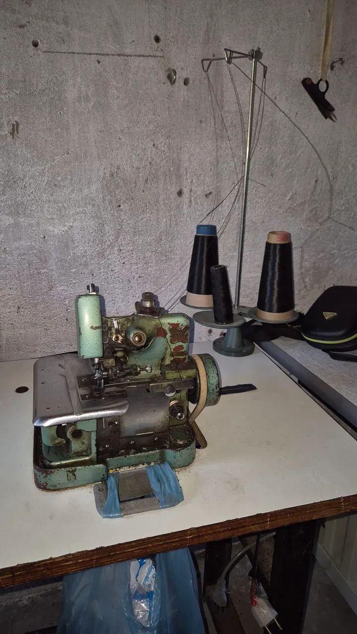 Vendo 3 maquinas de costura - Foto 3