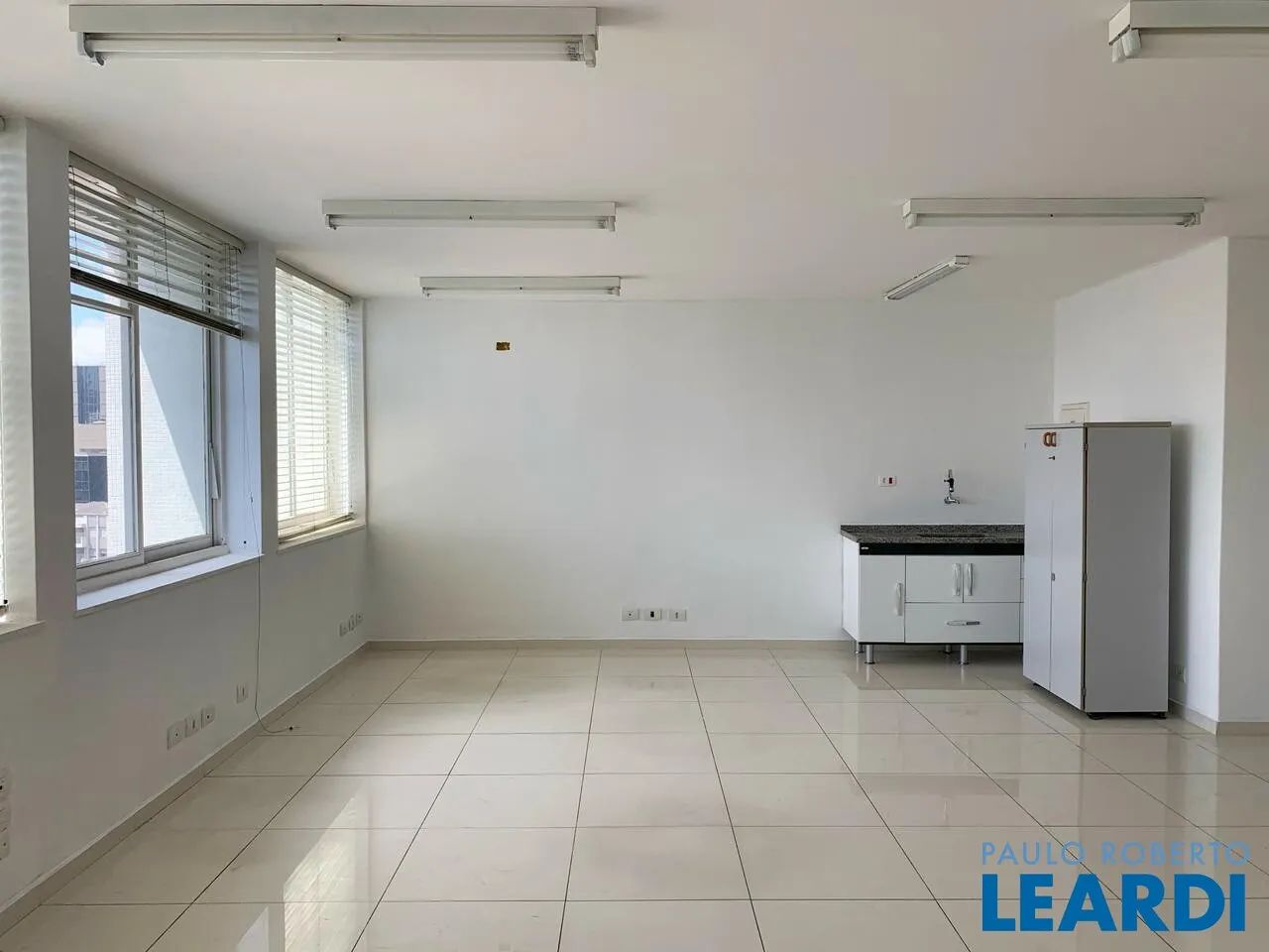 CONJ. COMERCIAL - BELA VISTA - SP - Foto 5
