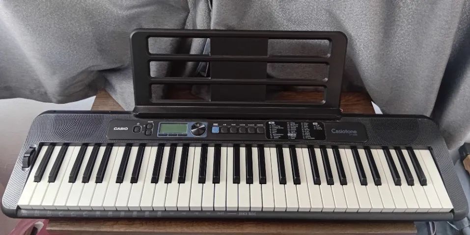 Teclado Casio CS-300 - Pouco Uso - Excelente Estado