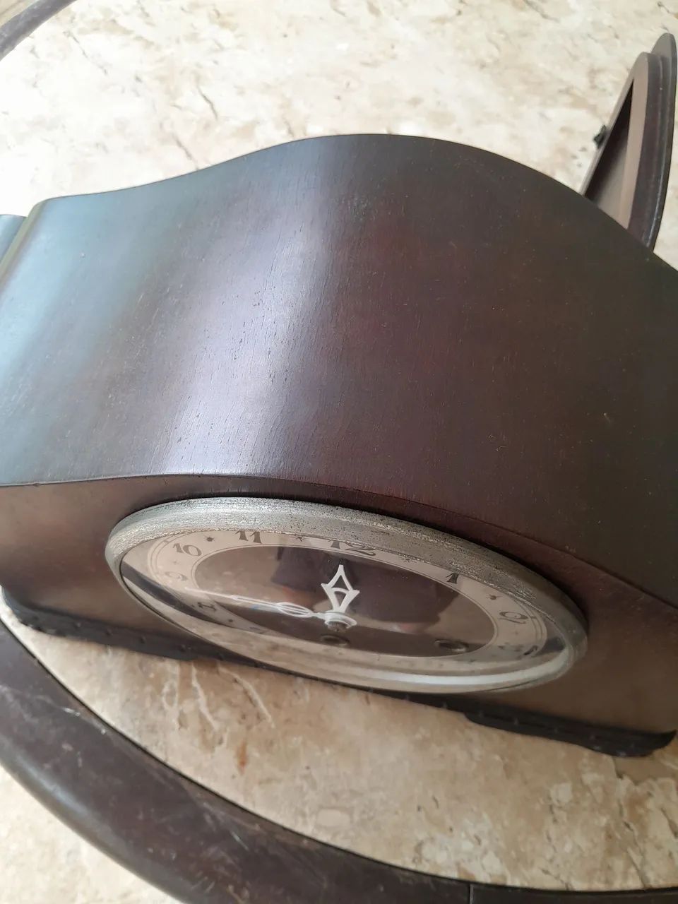 Vendo carrilhao de mesa..Peça rara 