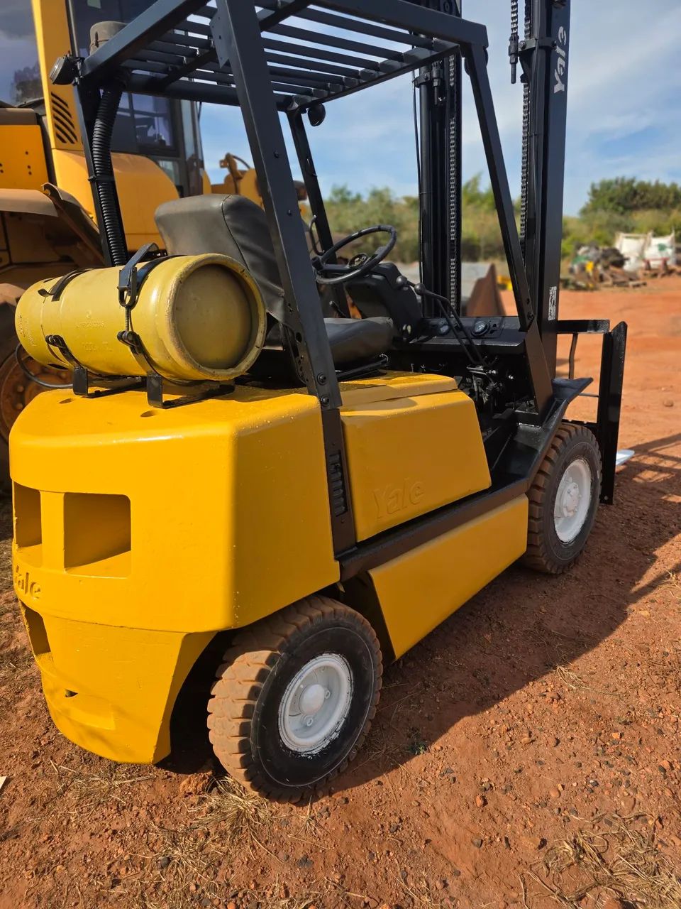 Empilhadeira YALE 2.5 TON - Foto 3