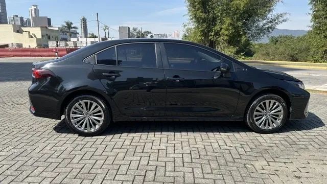 Toyota Corolla XEI 2.0 Flex 16V Aut. 2024 - Foto 2