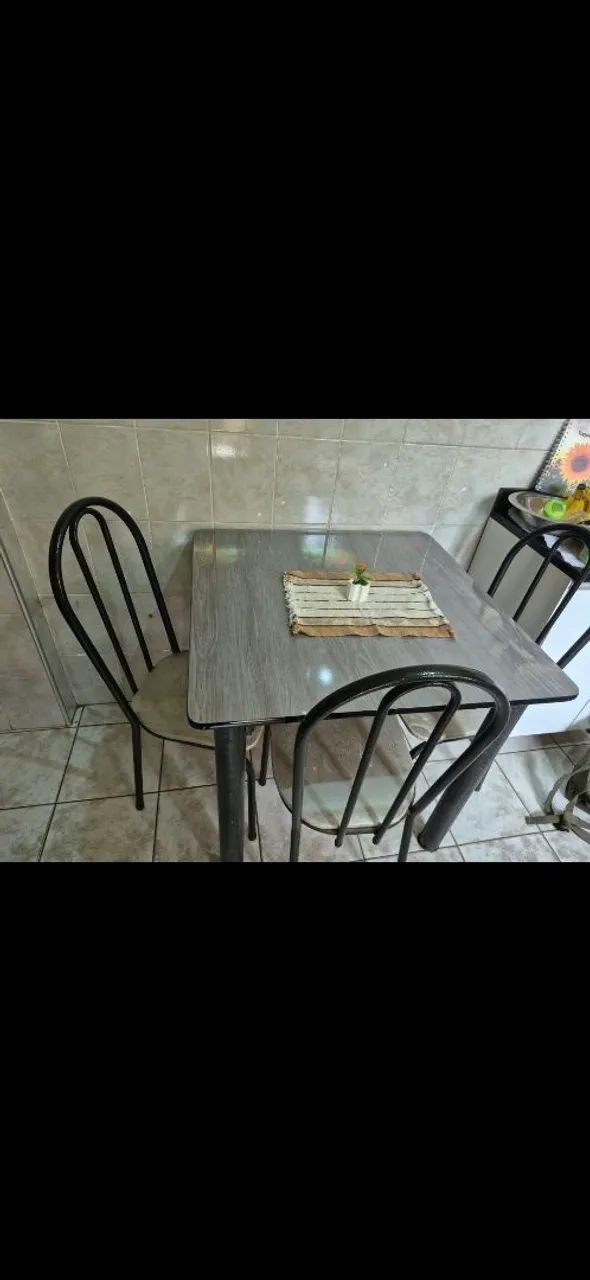Sofá e mesa  valor do sofá 800,00 e o valor da mesa 150,00  - Foto 5