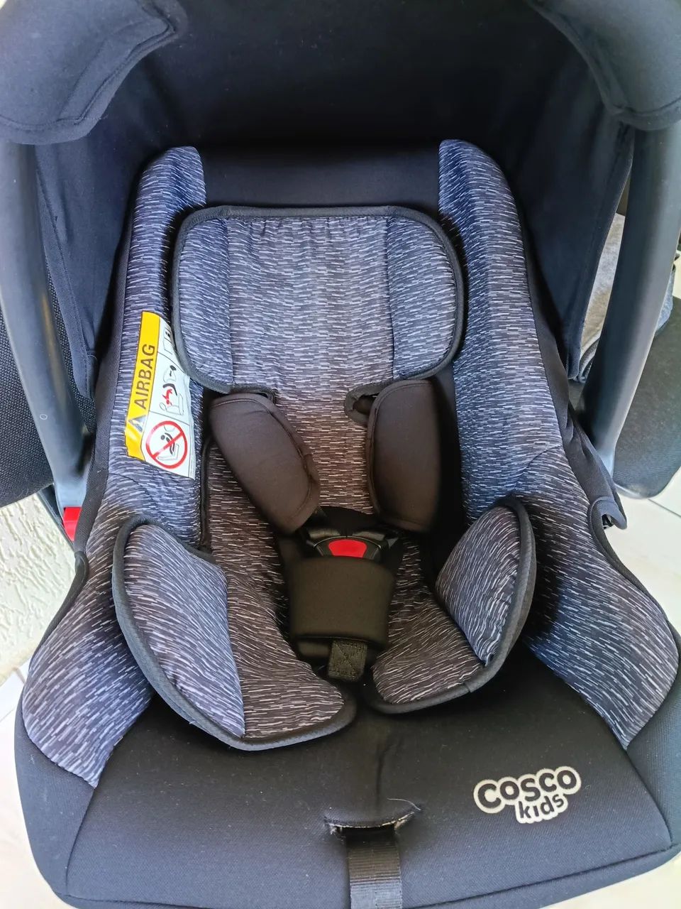 Bebê conforto com base para veículo