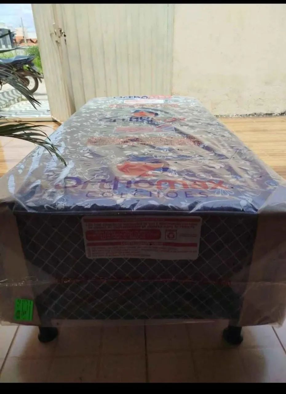 Cama box solteiro + travesseiro de brinde 