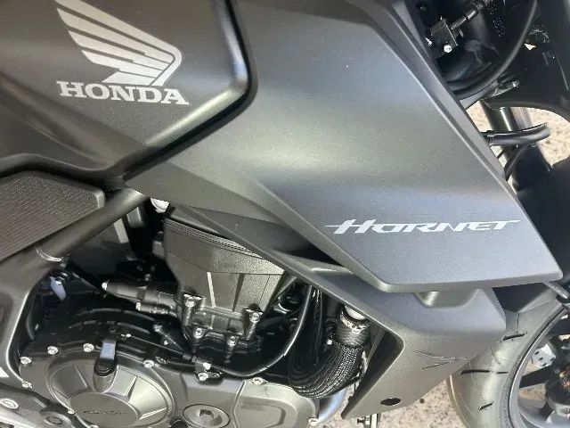 cb 750  HORNET  preta /branca   2026 okm - Foto 3