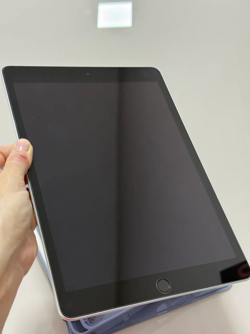 IPAD 10 GERAÇÃO PRATA EM PERFEITO ESTADO - Foto 2