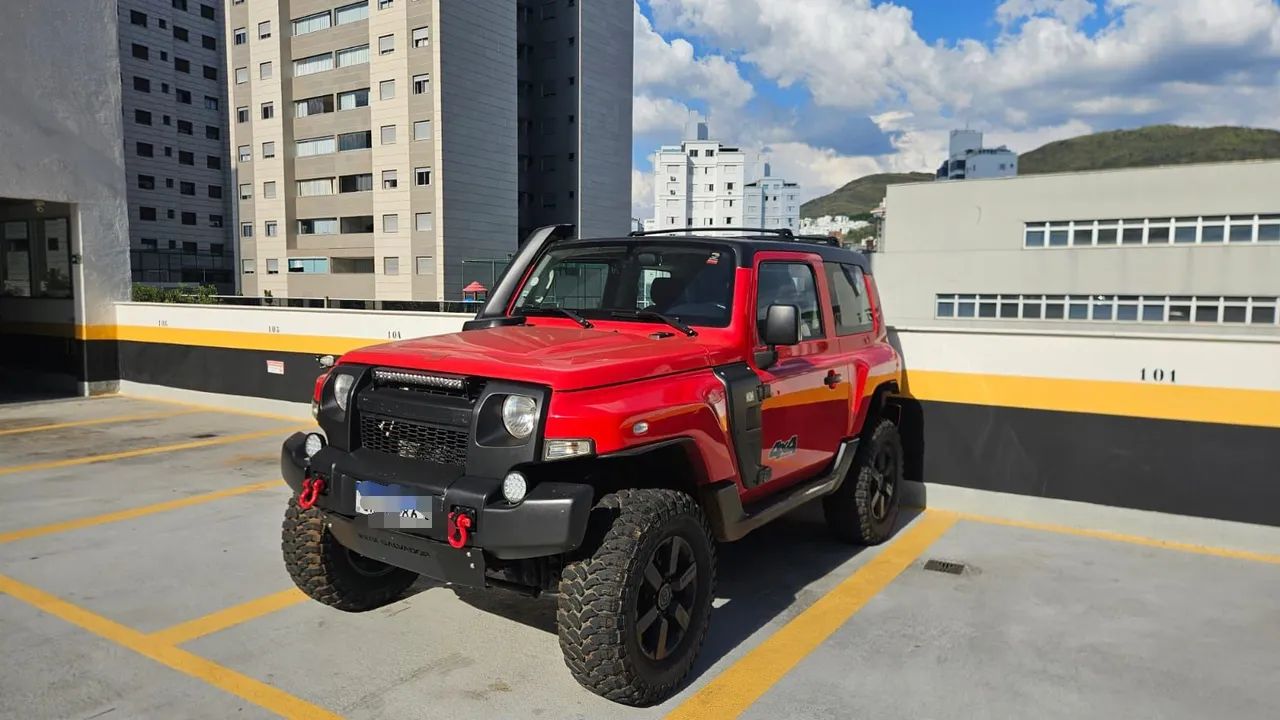 Troller T-4 2015