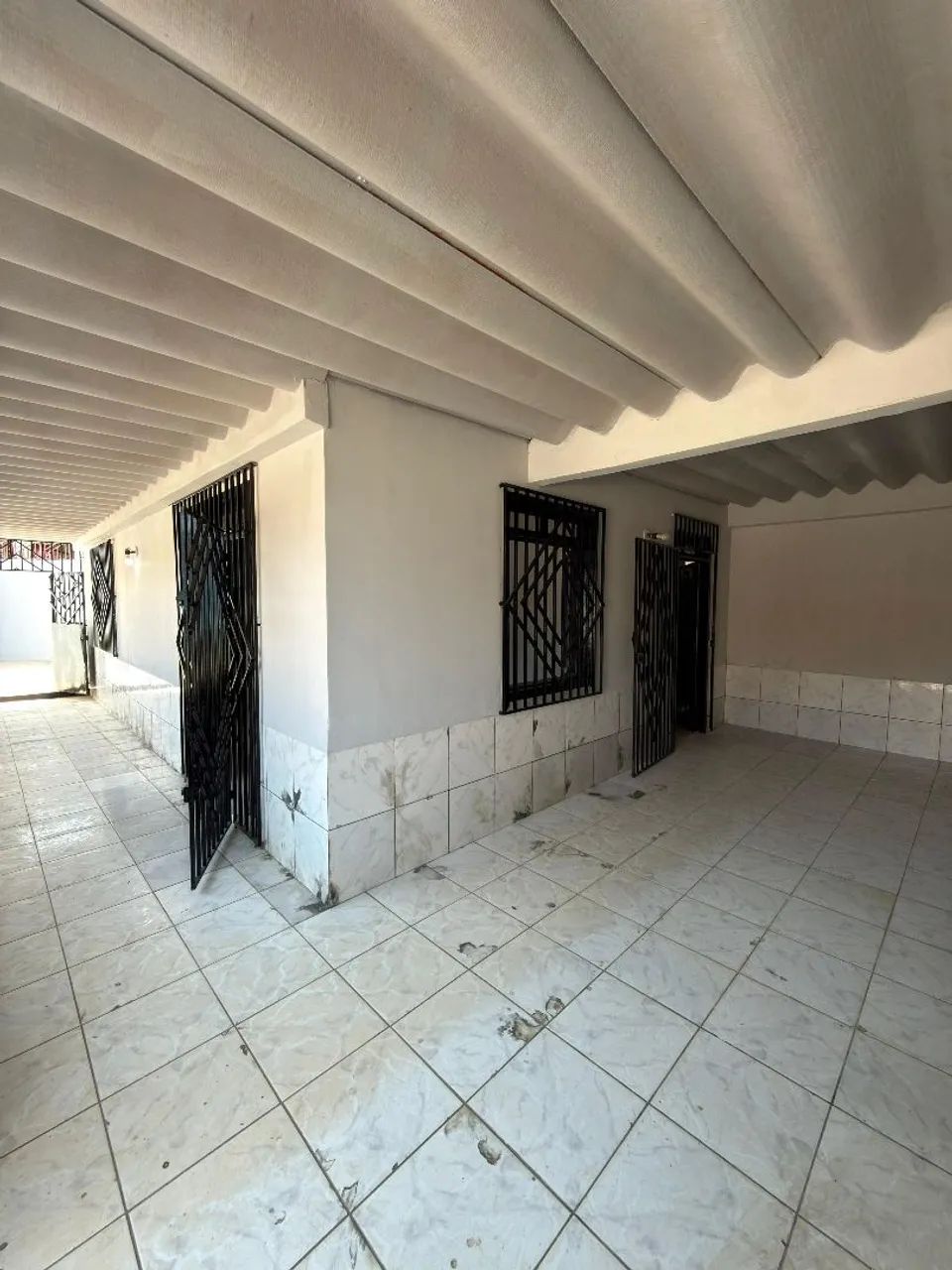 Casa Recém-Reformada no Habitasa  2 Quartos + Garagem Excelente Localização - Foto 3