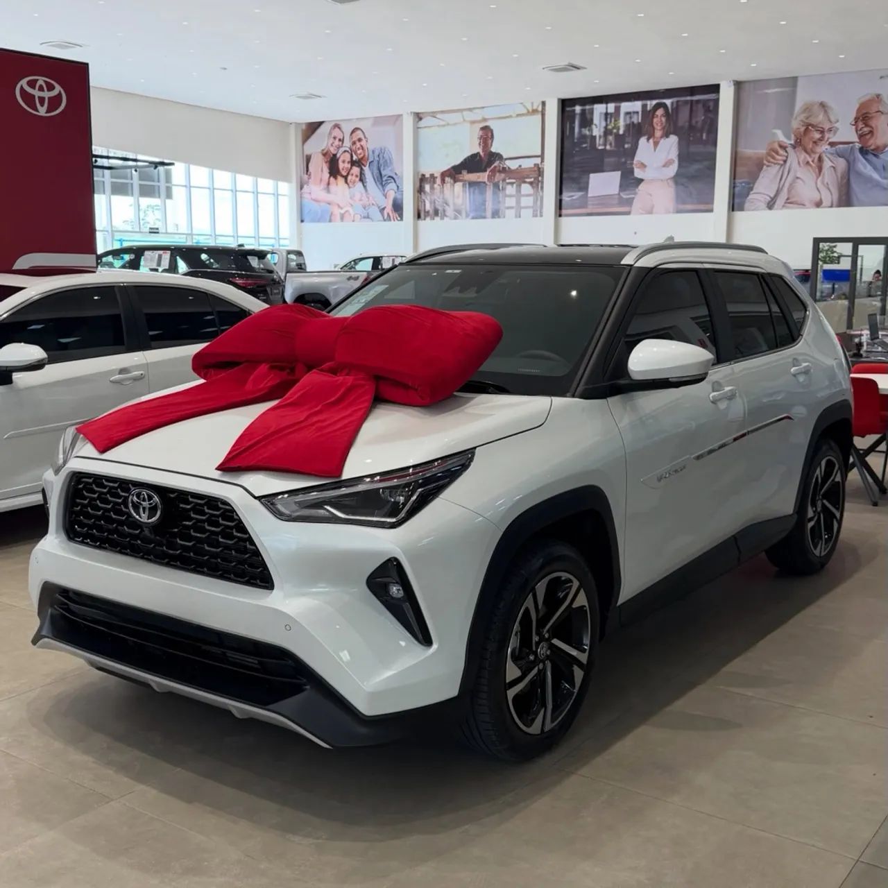 Toyota Yaris YARIS Cross XRX 1.5 16V 5p Aut. (Híbrido) 2027