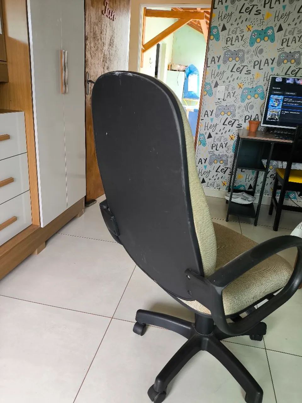 Cadeira de escritório usada - Foto 2