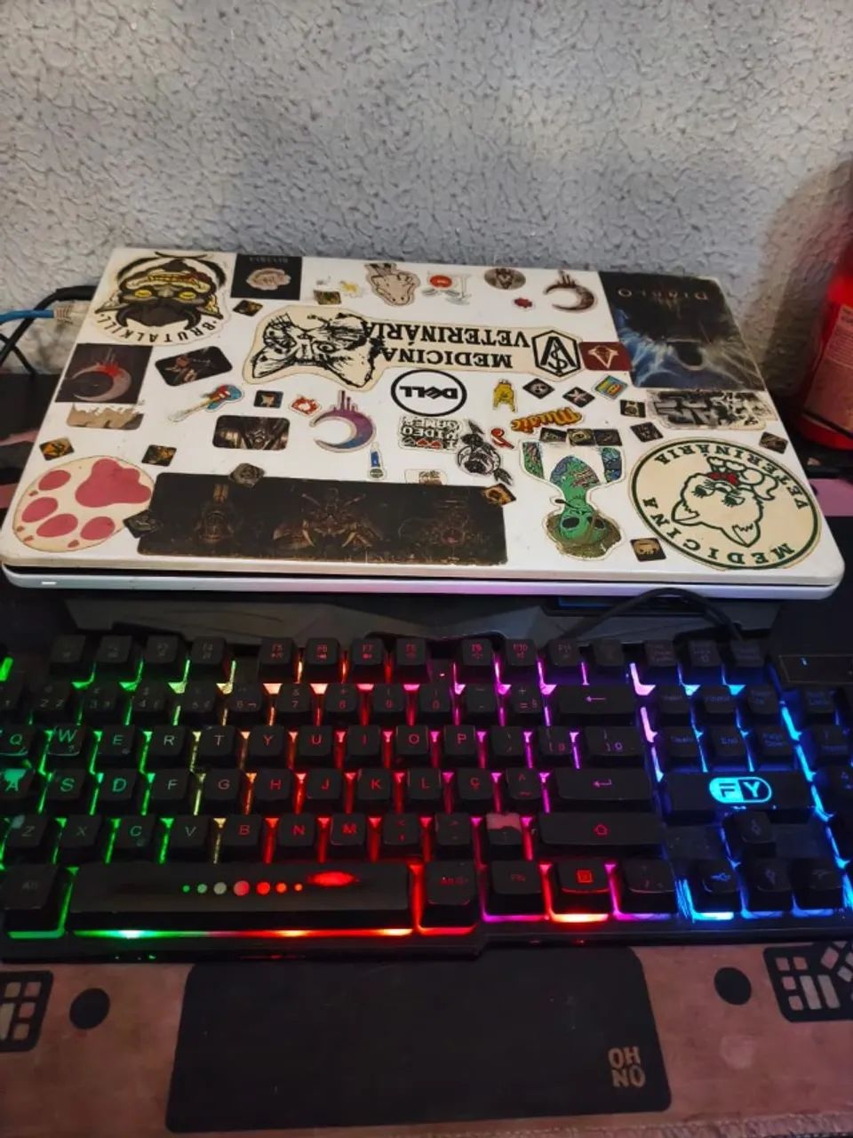 Vendo Notebook Com alguns defeitos - Foto 2