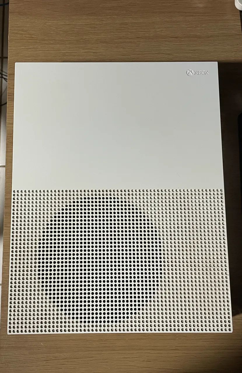 Xbox one S 500gb C/ 2 Controles e 3 Jogos - Foto 5