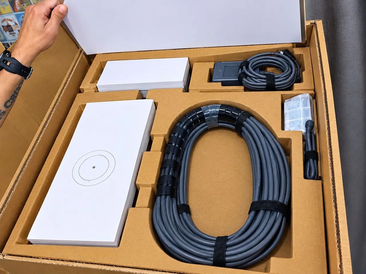 Antena de Internet Starlink Via Satélite Standard Kit V4 com Roteador - Original - Foto 2